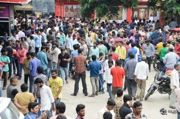 Jai Lava Kusa Movie Hungama at RTC X Roads